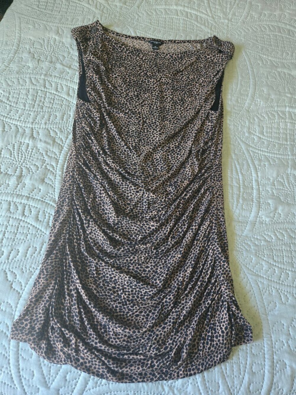Ann Taylor Sleeveless Tunic Top, Size Medium